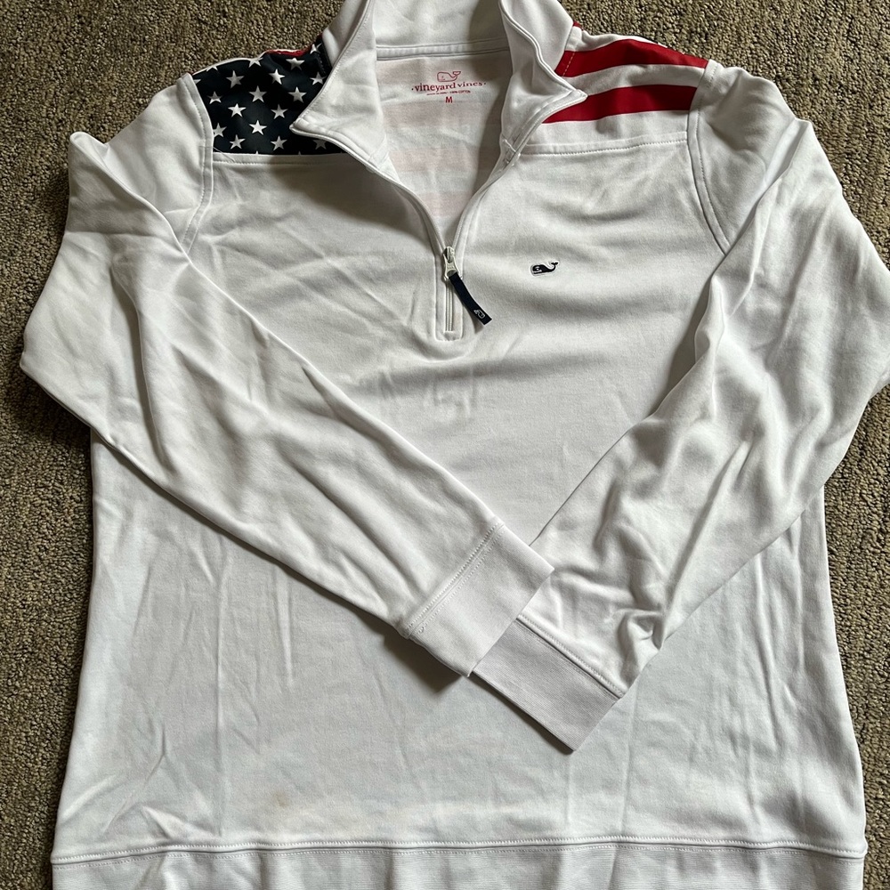 Like new Vineyard Vines - Med